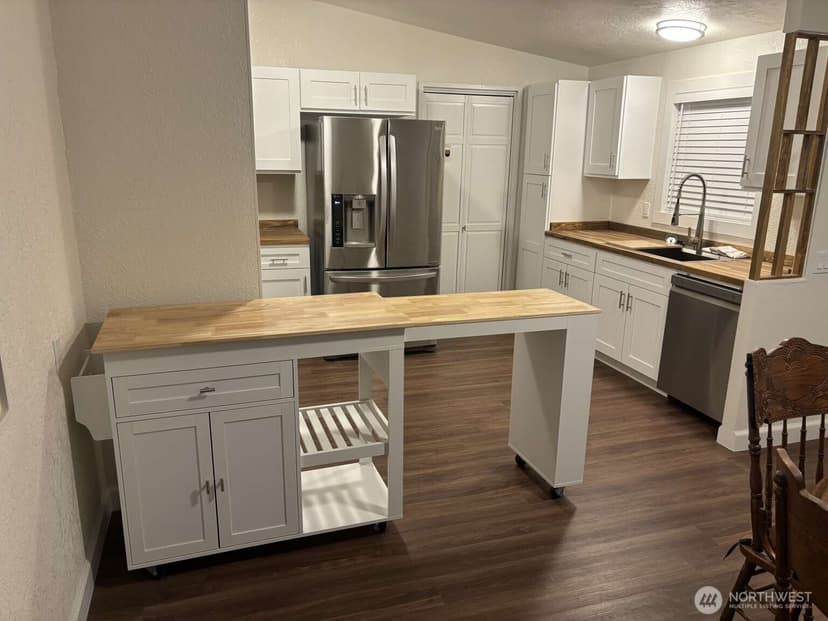 Property photo for 12615 NE 189th Street, Bothell photo 13