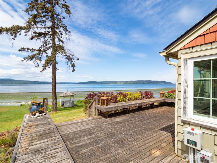 Property photo for 29631 Beach Drive NE, Poulsbo photo 5