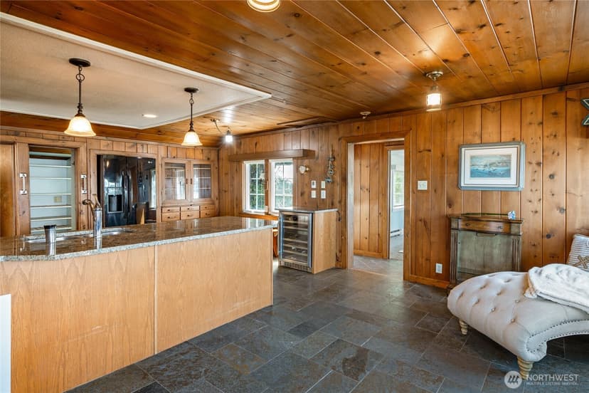 Property photo for 29631 Beach Drive NE, Poulsbo photo 11