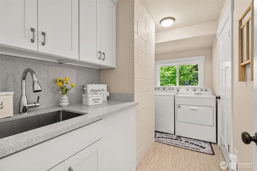 Property photo for 32 Cascade Key, Bellevue photo 21