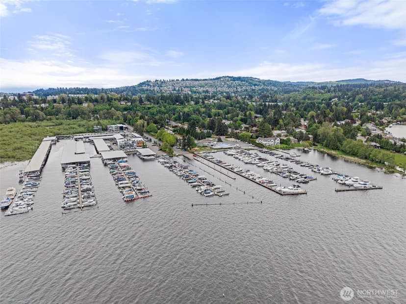 Property photo for 32 Cascade Key, Bellevue photo 37
