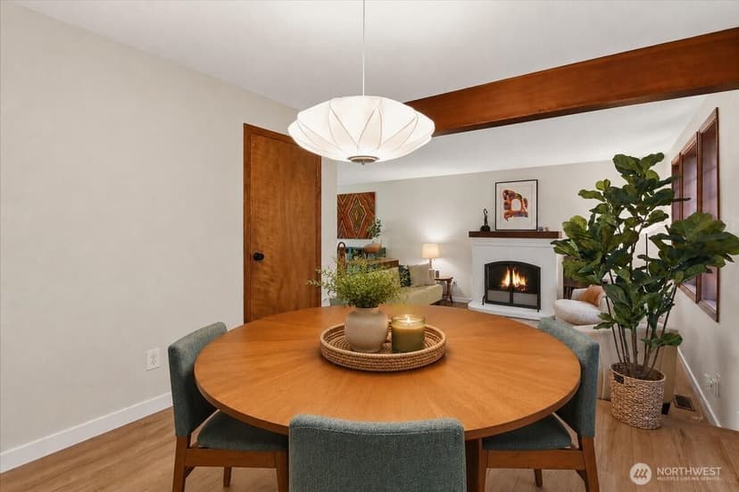 Property photo for 1610 202nd Place SW, Lynnwood photo 9
