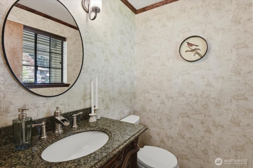 Property photo for 1610 202nd Place SW, Lynnwood photo 14