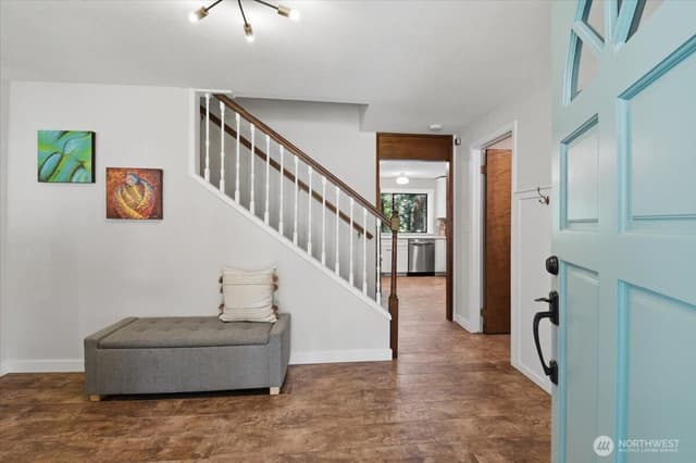 Property photo for 1610 202nd Place SW, Lynnwood photo 2