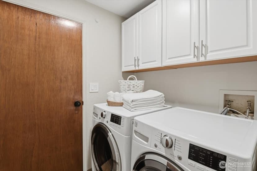 Property photo for 1610 202nd Place SW, Lynnwood photo 28