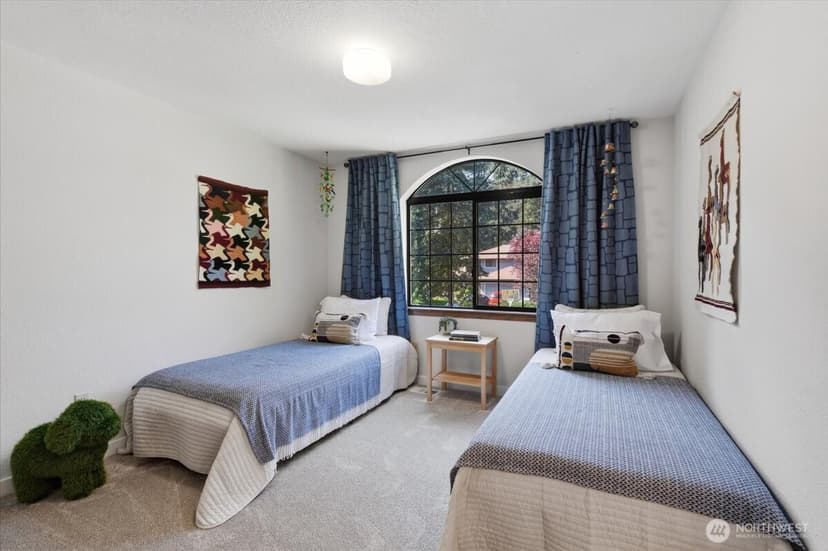 Property photo for 1610 202nd Place SW, Lynnwood photo 26