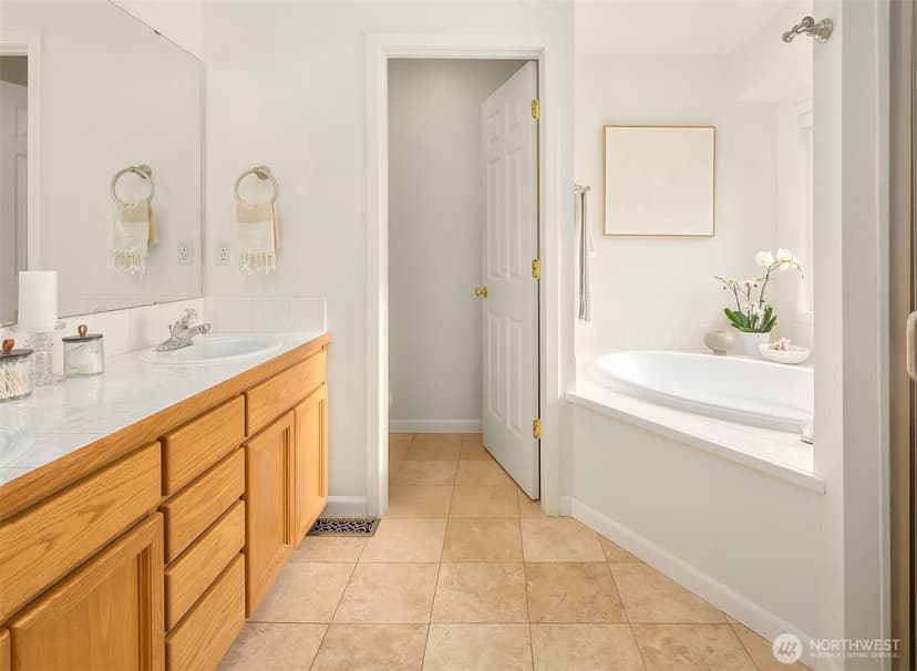 Property photo for 14823 1st Avenue NE, Duvall photo 20