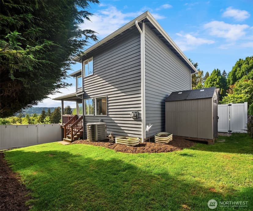 Property photo for 14823 1st Avenue NE, Duvall photo 28