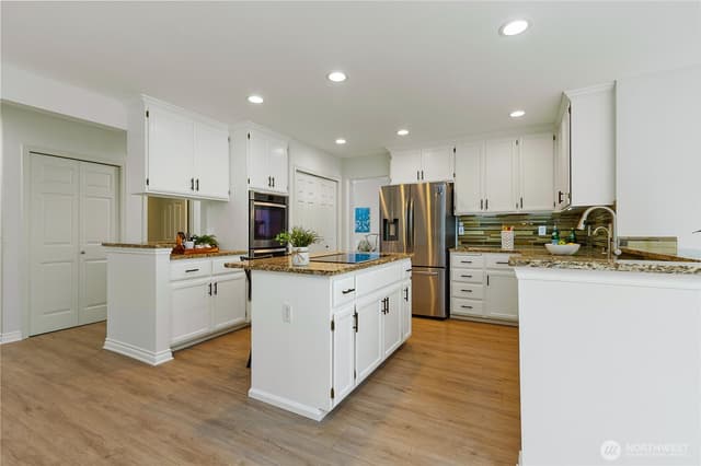 Property photo for 6041 Championship Circle, Mukilteo photo 5