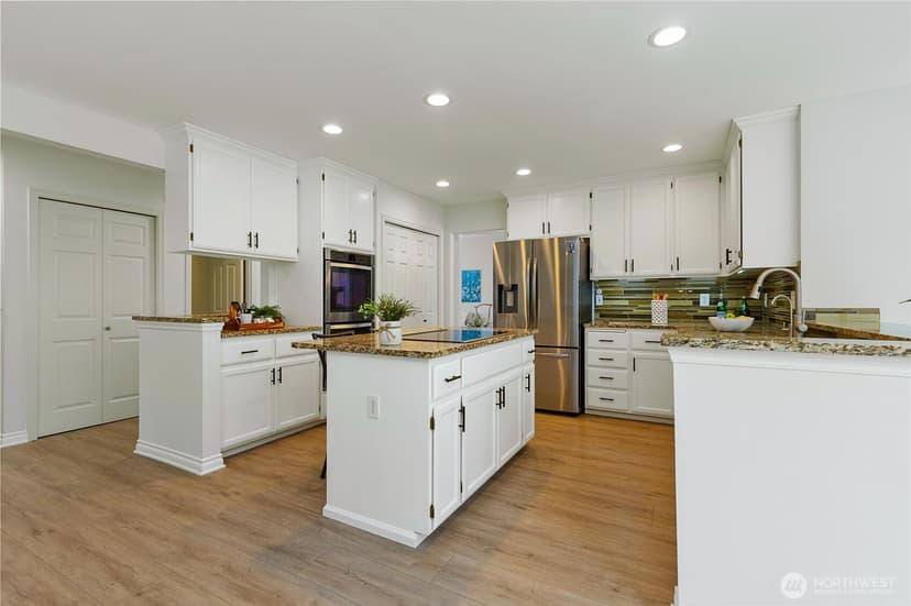 Property photo for 6041 Championship Circle, Mukilteo photo 5