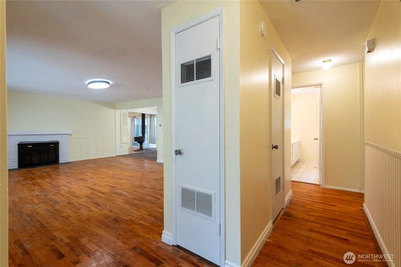 Property photo for 14717 206th Avenue SE, Renton photo 14