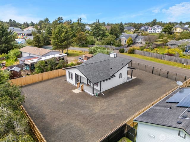 Property photo for 369 N Butter Clam Street SW, Ocean Shores photo 4