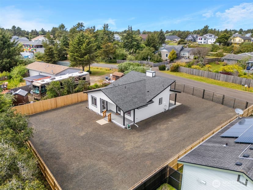 Property photo for 369 N Butter Clam Street SW, Ocean Shores photo 4