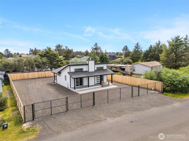 Property photo for 369 N Butter Clam Street SW, Ocean Shores photo 2