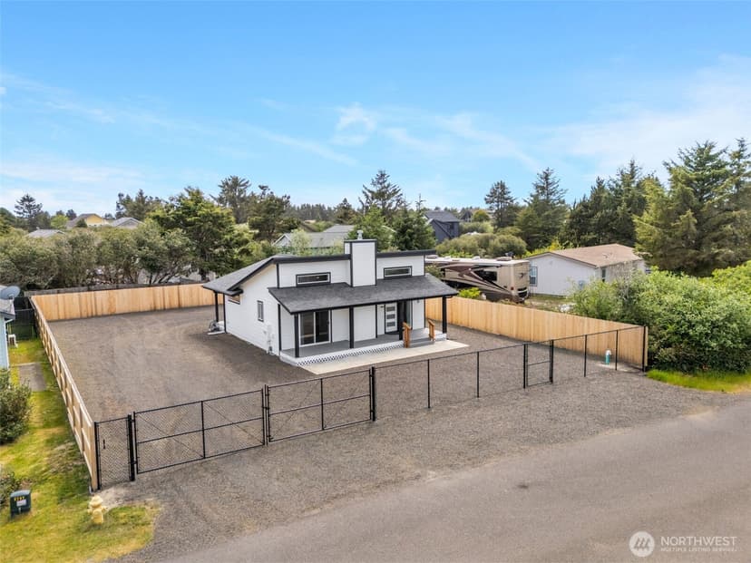 Property photo for 369 N Butter Clam Street SW, Ocean Shores photo 2