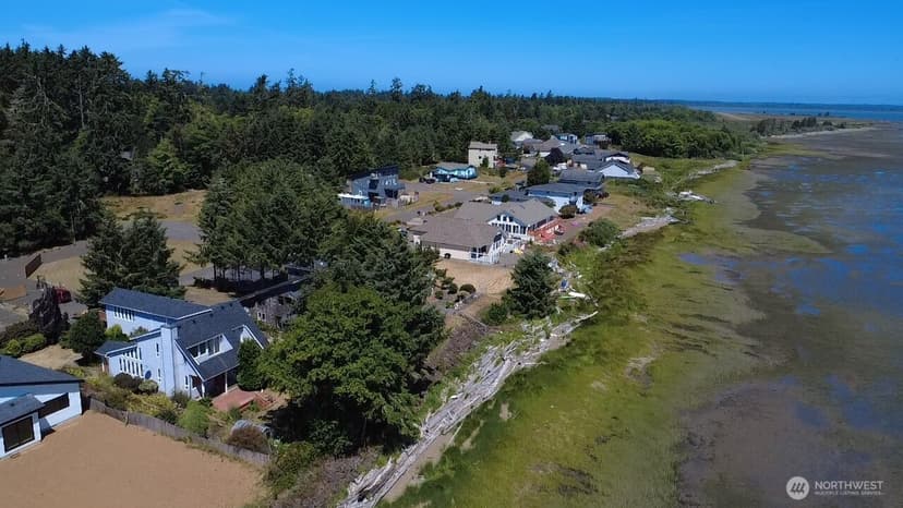 Property photo for 180 Sunrise Avenue SE, Ocean Shores photo 37