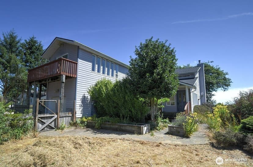 Property photo for 180 Sunrise Avenue SE, Ocean Shores photo 25