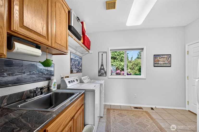 Property photo for 5002 131st Avenue Ct E, Edgewood photo 16