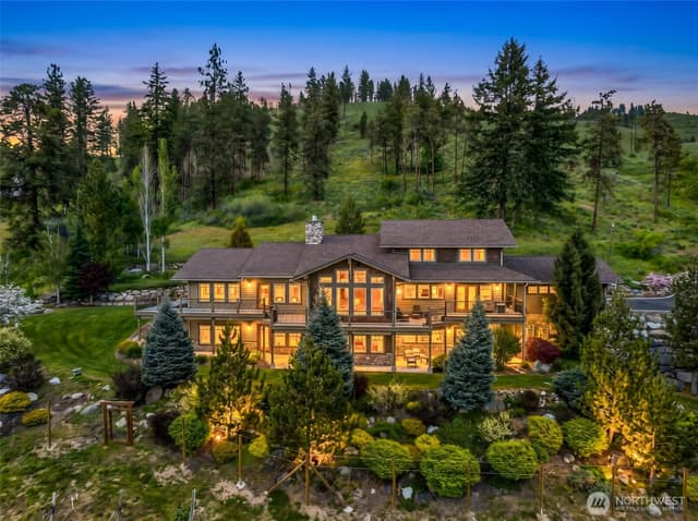 Property photo for 10665 North Road, Leavenworth