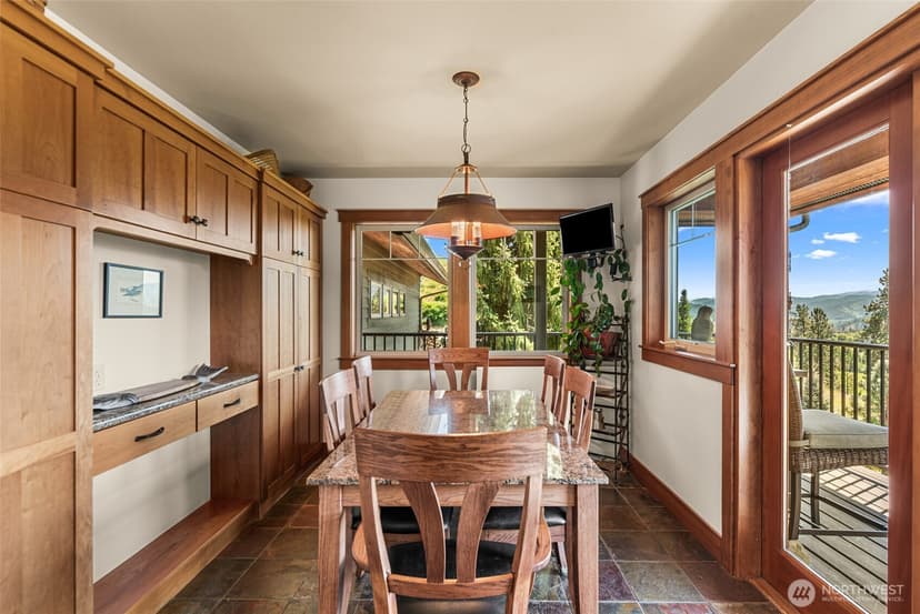 Property photo for 10665 North Road, Leavenworth photo 12