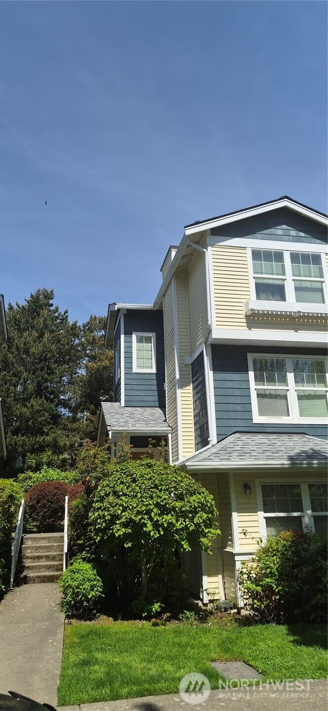Property photo for 6825 Holly Park Drive S, Seattle photo 3