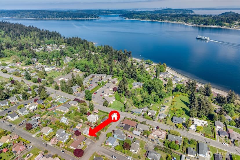Property photo for 2702 E 16th Street, Bremerton photo 2