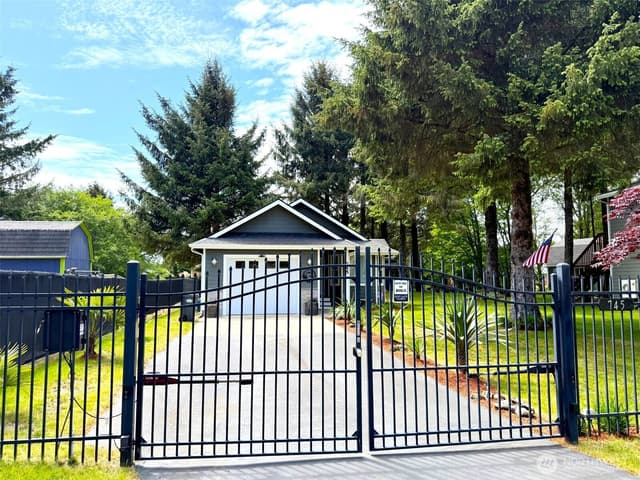 Property photo for 745 Albion Avenue SE, Ocean Shores photo 3