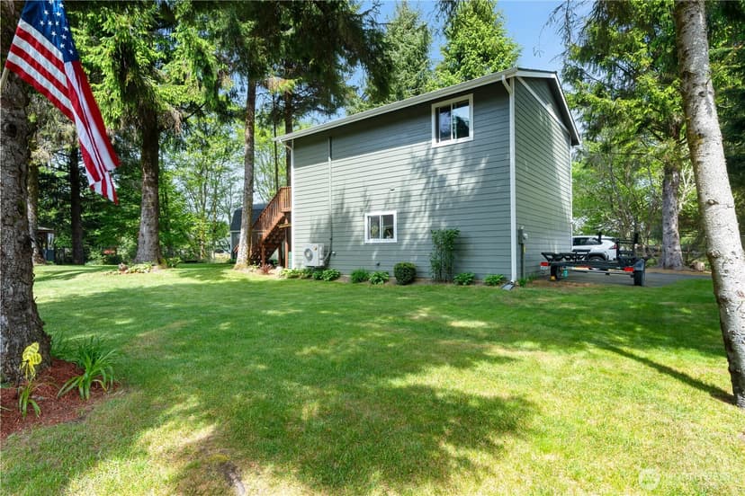 Property photo for 745 Albion Avenue SE, Ocean Shores photo 25