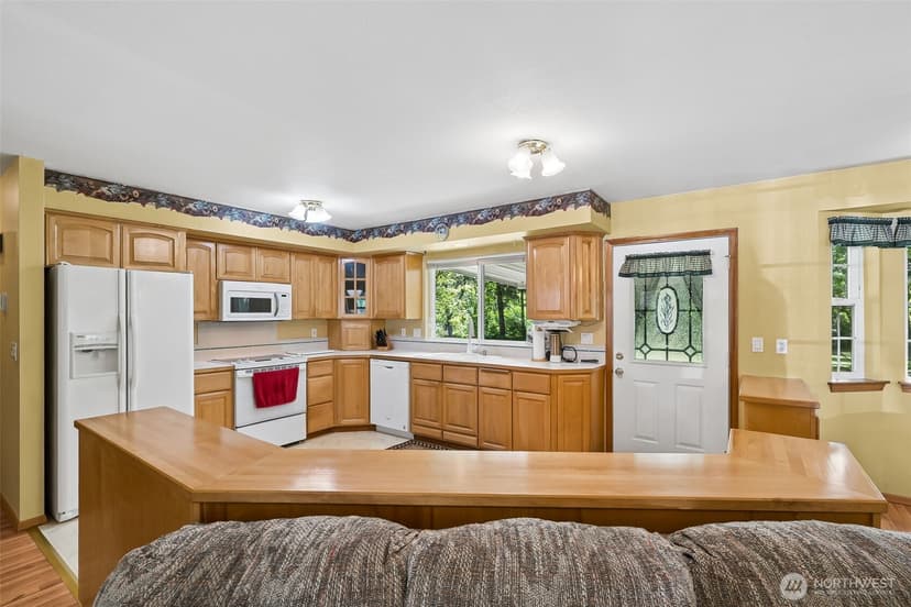 Property photo for 17221 31st Avenue Ct E, Tacoma photo 7