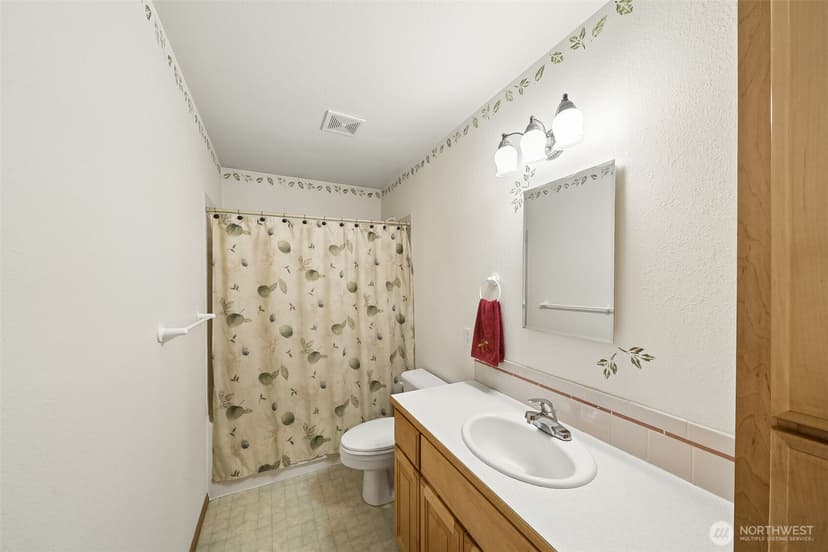 Property photo for 17221 31st Avenue Ct E, Tacoma photo 18