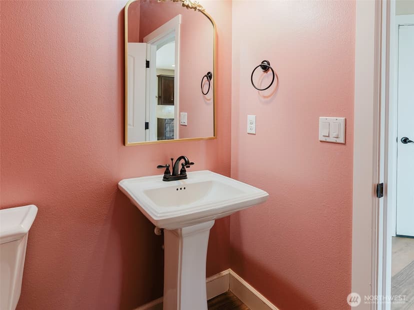 Property photo for 1424 40th Street SE, Puyallup photo 18