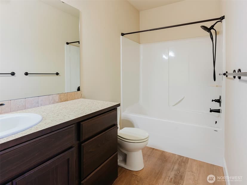 Property photo for 1424 40th Street SE, Puyallup photo 11