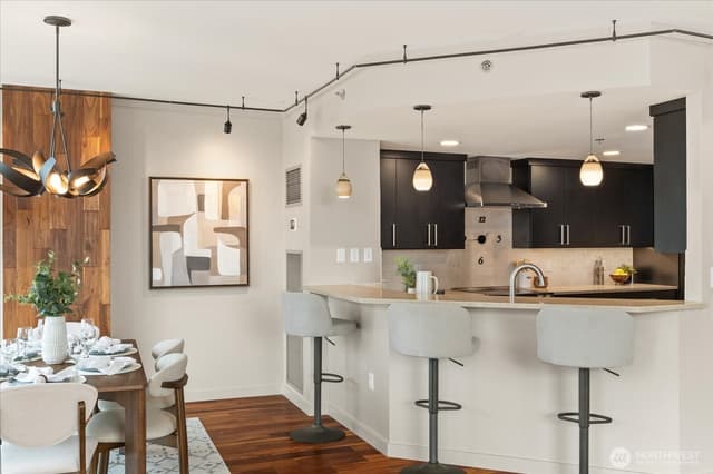 Property photo for 177 107th Avenue NE #1706, Bellevue photo 5