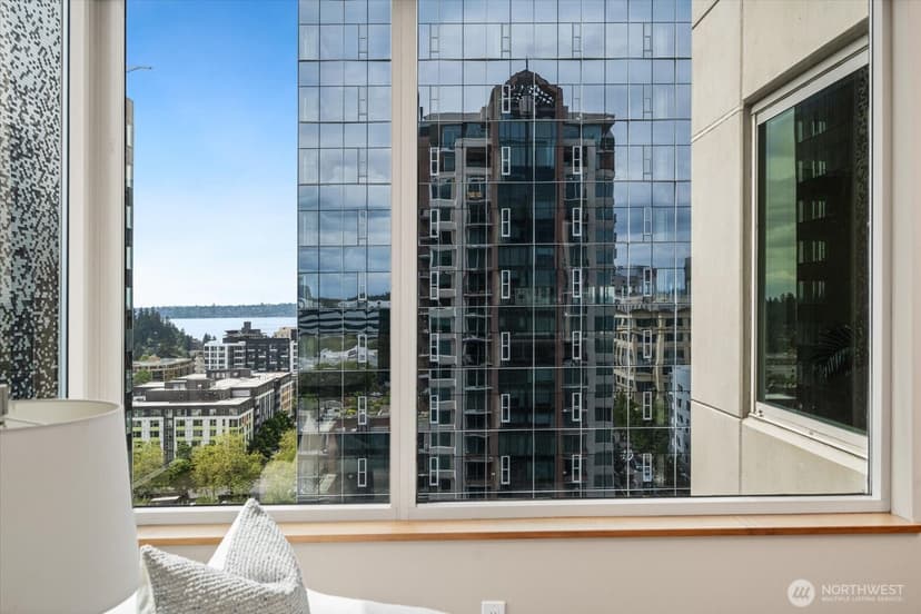 Property photo for 177 107th Avenue NE #1706, Bellevue photo 9