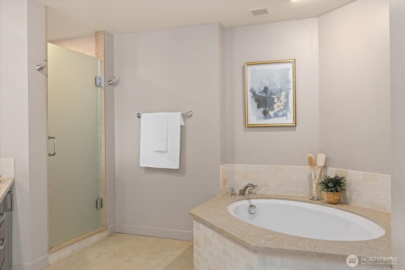 Property photo for 177 107th Avenue NE #1706, Bellevue photo 19