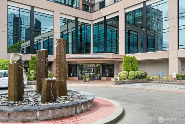 Property photo for 177 107th Avenue NE #1706, Bellevue