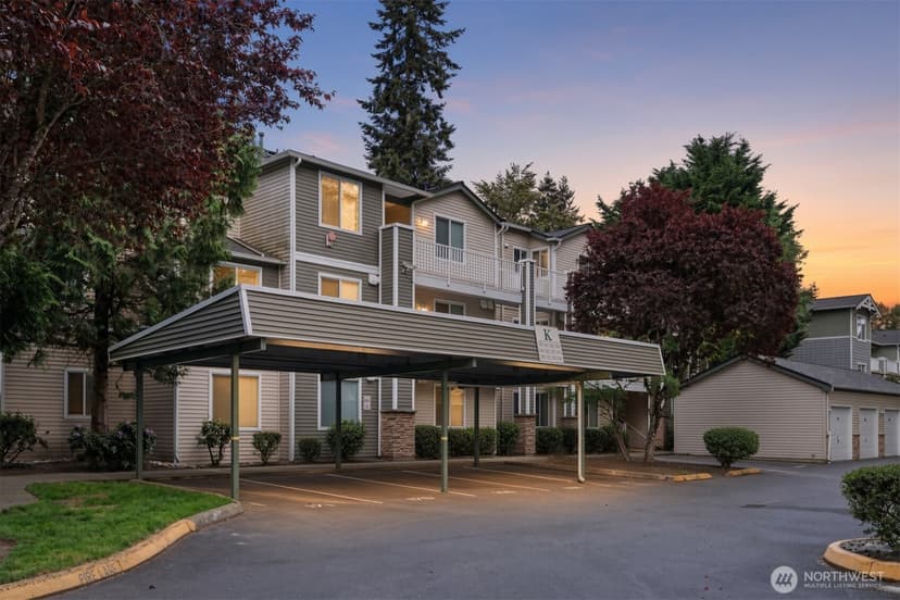 Property photo for 12530 Admiralty Way #K204, Everett photo 2