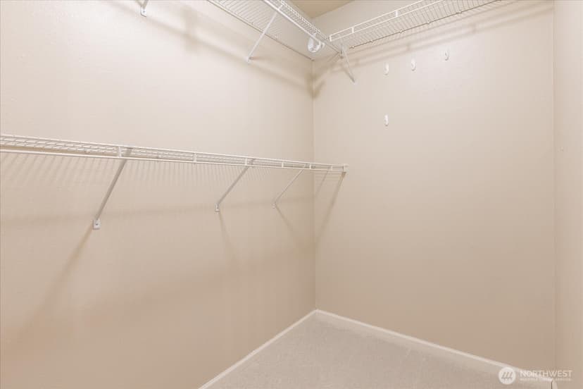 Property photo for 12530 Admiralty Way #K204, Everett photo 14
