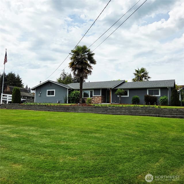Property photo for 6919 90th Street E, Puyallup photo 2