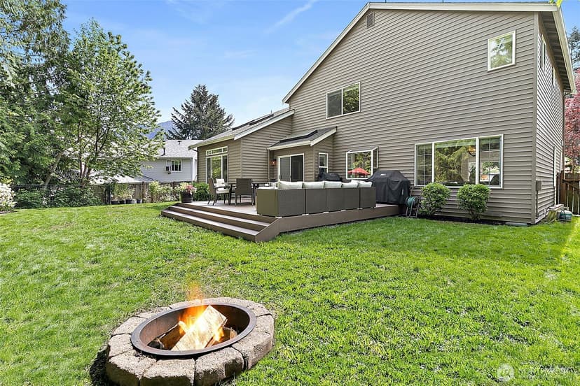 Property photo for 1115 Hemlock Avenue SW, North Bend photo 32
