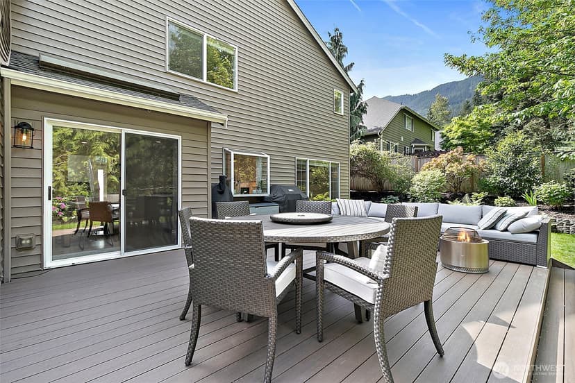 Property photo for 1115 Hemlock Avenue SW, North Bend photo 30