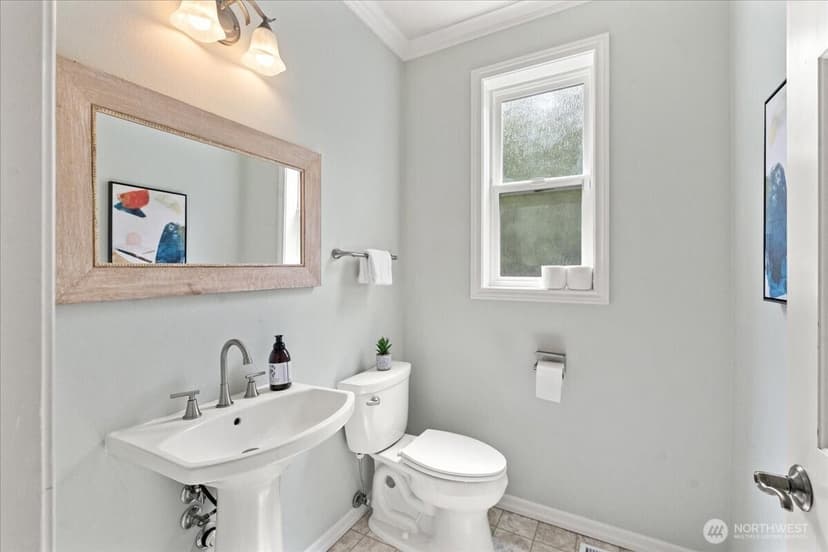 Property photo for 3717 Olympic Boulevard W, University Place photo 17