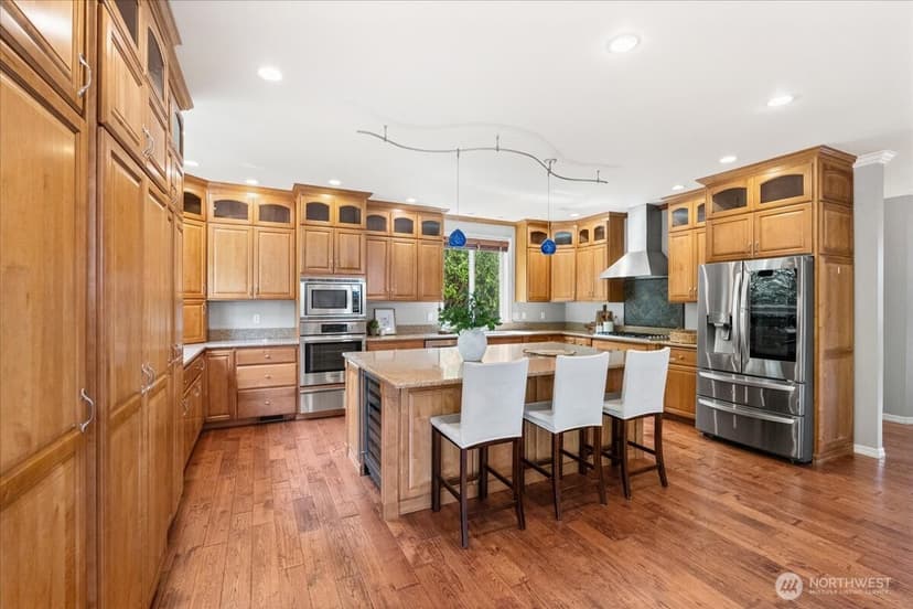Property photo for 3717 Olympic Boulevard W, University Place photo 14