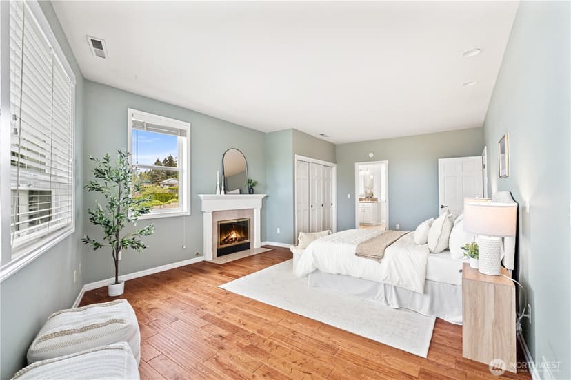 Property photo for 3717 Olympic Boulevard W, University Place photo 20
