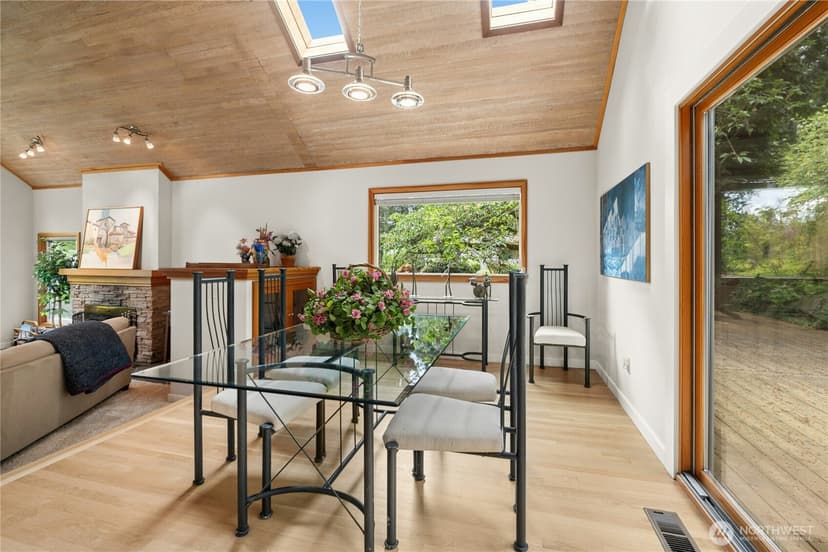 Property photo for 11750 73rd Place NE, Kirkland photo 12