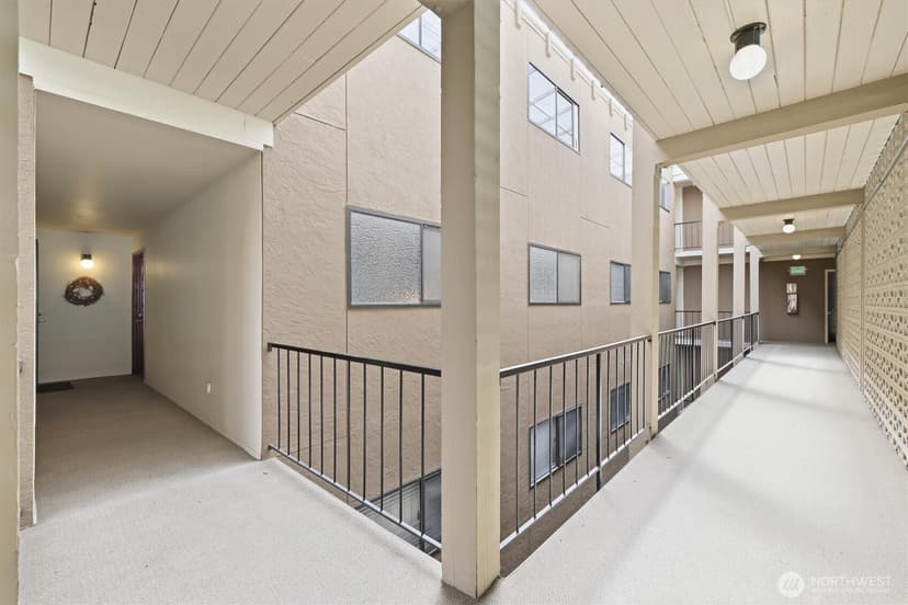 Property photo for 2929 76th Avenue SE #410, Mercer Island photo 24