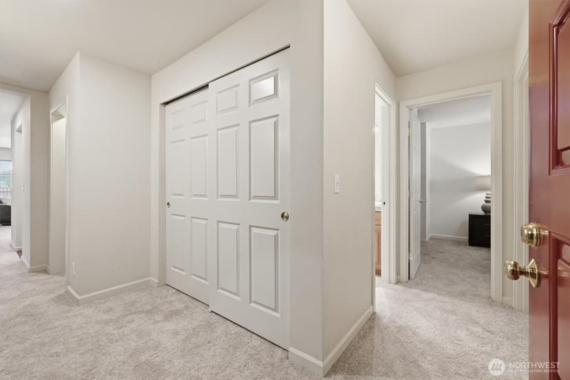 Property photo for 2929 76th Avenue SE #410, Mercer Island photo 13