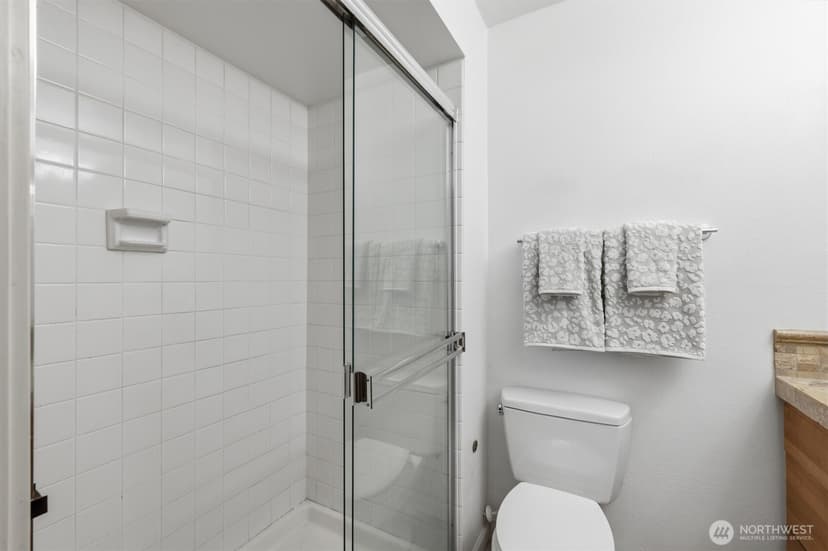 Property photo for 2929 76th Avenue SE #410, Mercer Island photo 18