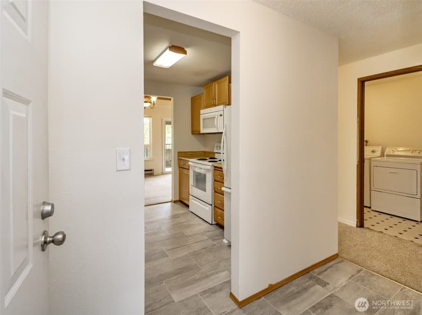 Property photo for 1710 SW 318th Place #44D, Federal Way photo 13
