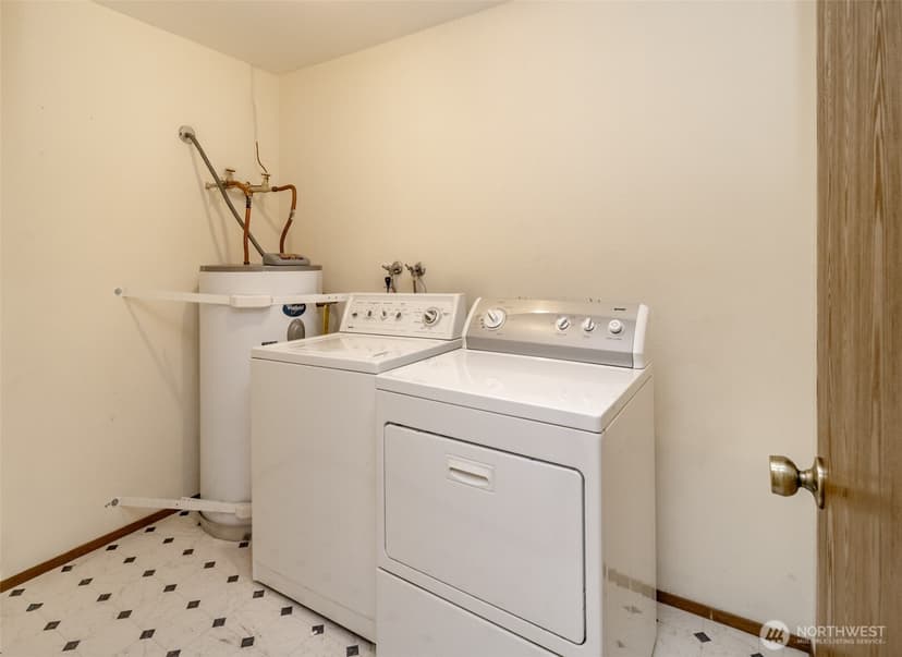 Property photo for 1710 SW 318th Place #44D, Federal Way photo 25